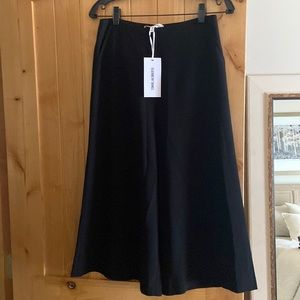 NWT Elizabeth and James culottes